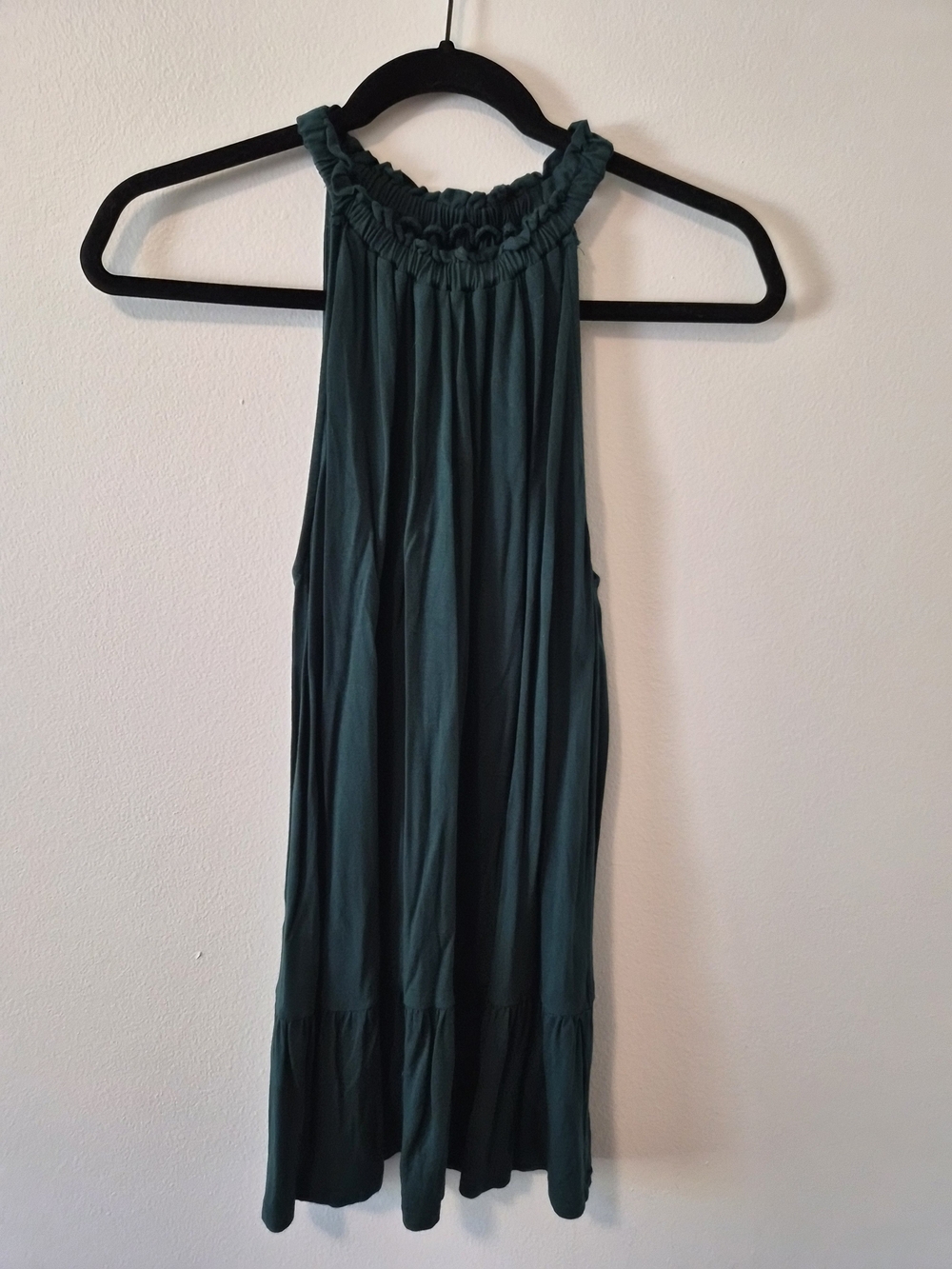 LOFT Sleeveless Smocked Halter Style Emerald Green Blouse Size Small